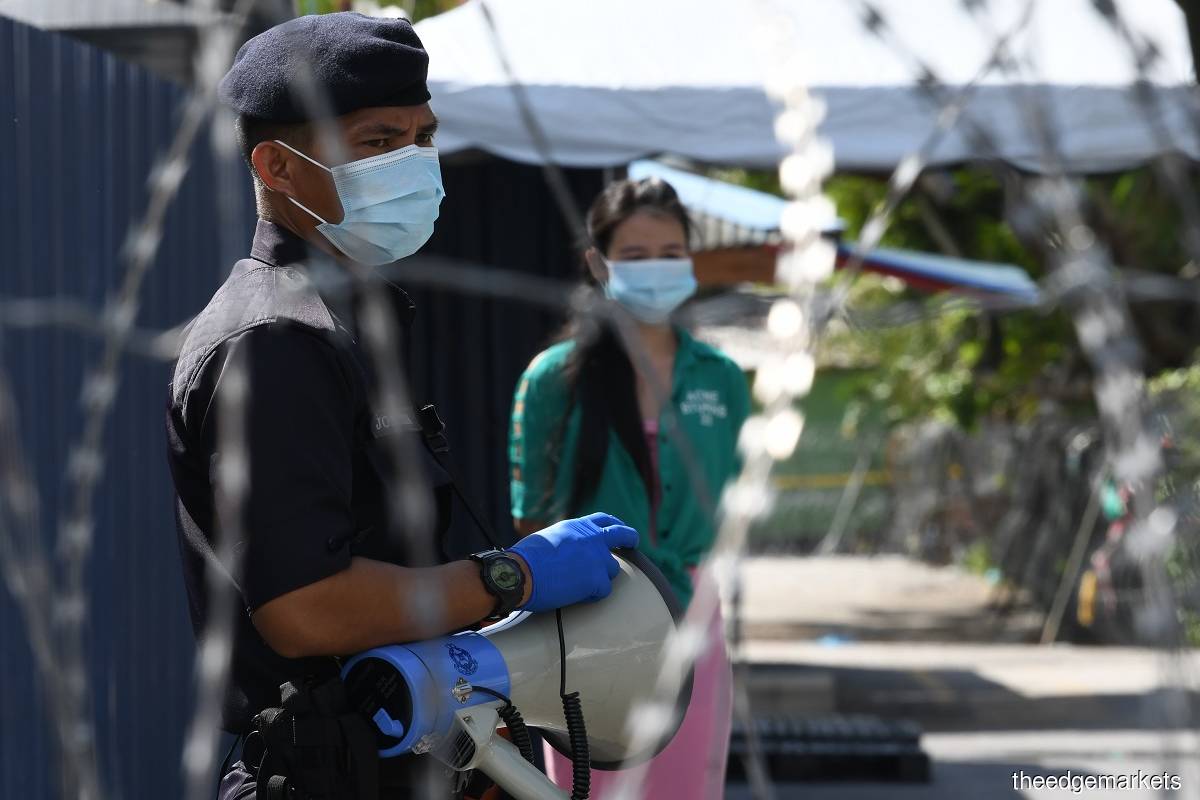 Malaysia’s daily new Covid-19 cases climb to 1,075 with 11 deaths, Klang Valley has 508 cases
